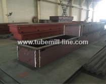 welding the bed for tube mill.jpg