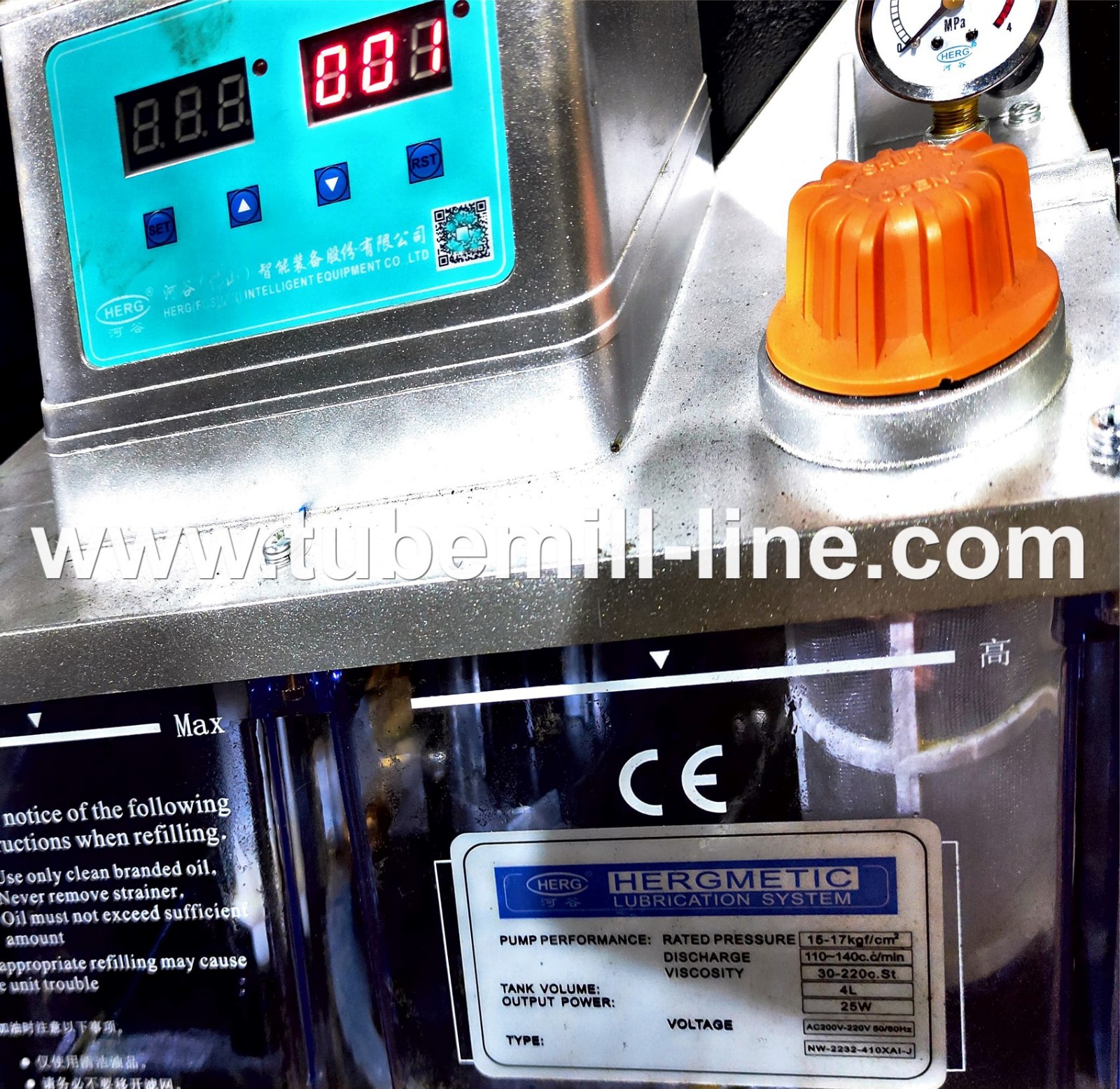 lubricantion system for tube mill cold cutting saw.jpg